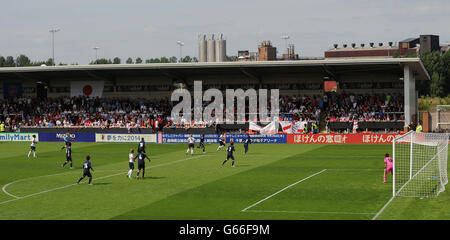 Soccer - Women's International Friendly - England v Japan - Pirelli Stadium Stock Photo