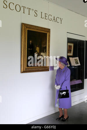 Queen Elizabeth II during a tour of Abbotsford House, the home of Sir Walter Scott, the worlds first best-selling novelist who penned works including Waverley, Ivanhoe and Rob Roy. The Queen met with Sir Walter Scott's descendants from the UK and overseas before officially opening the new visitor centre. Stock Photo