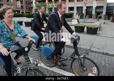 (From left to right) Carrie Smyth, Oisin Quinn The Lord Mayor of Dublin and Dermot Looney, as the three Labour representatives today launched a six-point action plan for Dublin, which includes the proposed introduction of a directly-elected mayor, an expansion of the Dublin Bikes scheme and plans to boost local tourism. Stock Photo