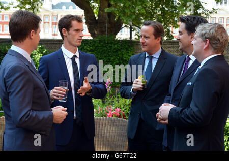 Wimbledon winner Andy Murray joins (from left) Deputy Prime Minister Nick Clegg, Prime Minister David Cameron, labor leader Ed Miliband and SNP Westminster leader Angus Robinson during a cross-party reception in the garden of Downing Street, London l Stock Photo