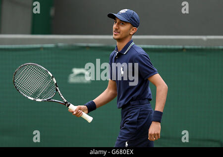 Tennis - 2013 Wimbledon Championships - Day Eight - The All England Lawn Tennis and Croquet Club Stock Photo