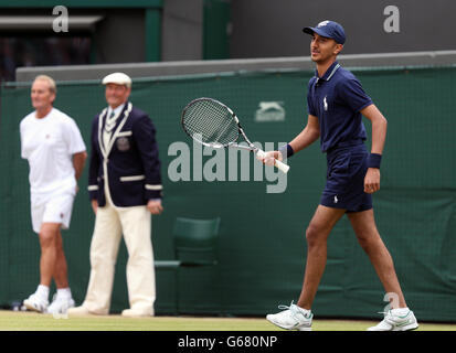 Tennis - 2013 Wimbledon Championships - Day Eight - The All England Lawn Tennis and Croquet Club Stock Photo