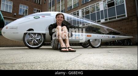 Chief Engineer of Cambridge University Eco Racing Peter Mildon - who will take part in the gruelling 3,000km World Solar Challenge race across Australia from Darwin to Adelaide - in Cambridge. Stock Photo