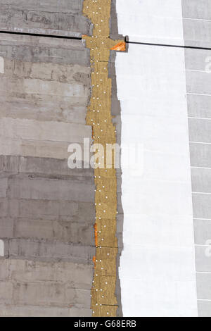Curated visual reference: Visual Reference: Thermal Insulation Of The Facade Of An Apartment Building With