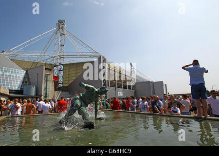 Soccer - Friendly - Preston North End v Everton - Deepdale. Everton ...