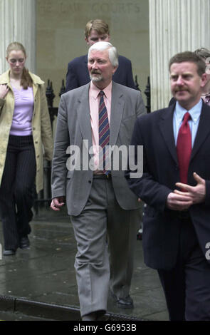 Lib Dem MP Nigel Jones leaves Bristol Crown Court after giving evidence in the trial of Robert Ashman. Cheltenham MP Nigel Jones gave evidence in the trial of a man accused of trying to kill him with a samurai sword. * Robert Ashman, 52, denies attempting to murder the Liberal Democrat MP at his constituency surgery in January, 2000. Ashman has admitted at Bristol Crown Court killing Andrew Pennington, the MP s aide during the attack. Stock Photo