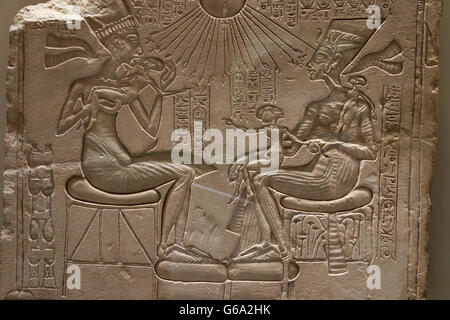 Skulptur/ Bueste: Echnaton / Akhenaten und  Nofretete / Neferneferuaten Nefertiti, Berlin. Stock Photo