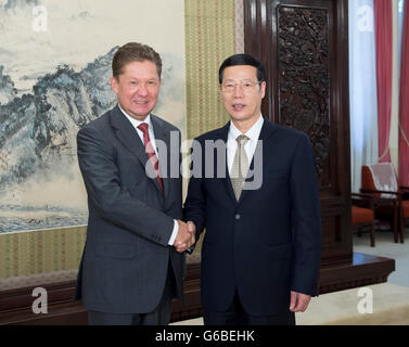 Beijing, China. 24th June, 2016. Chinese Vice Premier Zhang Gaoli (R) meets with Russian natural gas company Gazprom CEO Alexey Miller in Beijing, China, June 24, 2016. © Wang Ye/Xinhua/Alamy Live News Stock Photo