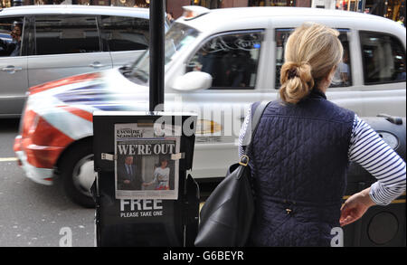 London, UK. 24th June, 2016. London Evening Standard with headlines on Brexit referendum WE'RE OUT in newspaper holder in London, Britain, June 24, 2016. © Stanislav Mundil/CTK Photo/Alamy Live News Stock Photo