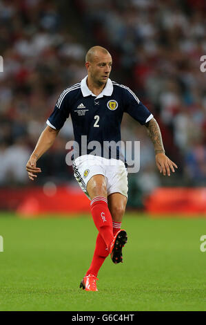 Soccer - Vauxhall International Friendly - England v Scotland - Wembley Stadium. Alan Hutton, Scotland Stock Photo