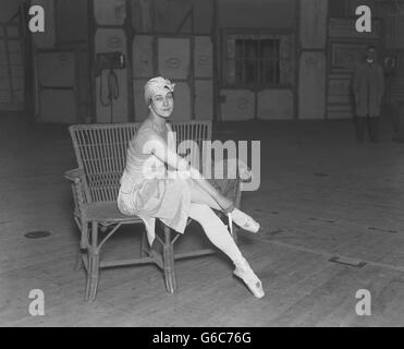 Mlle Tamara Karsavina at the rehearsal of a new Sir James Barrie dance play called 'The Truth about the Russian Dancers'. Stock Photo