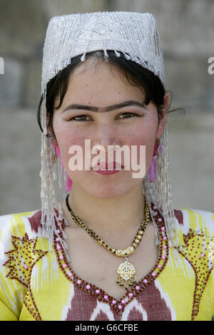 uzbekistani women