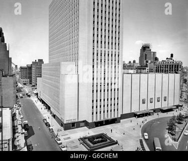 1950s NEW YORK COLISEUM AT COLUMBUS CIRCLE NEW YORK CITY USA Stock Photo