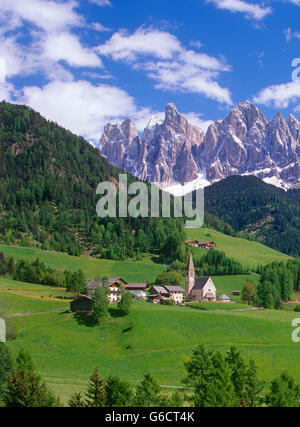 St. Magdalena in the Val di Funes, and the Dolomite Mountains, Val di Funes, Trentino, Italy