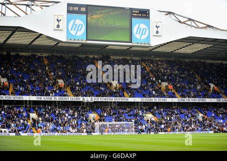 Soccer - Barclays Premier League - Tottenham Hotspur v Norwich City - White Hart Lane Stock Photo