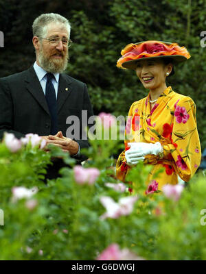 Princess Tomohito of Mikasa, with Crurator Paul Mathew, opens the new Rose garden in Glasgow's Botanic Gardens. The Japanese princess, honourary president of her country's Rose Society, is leading a delegation to the 13th World Rose Convention in the city. Stock Photo