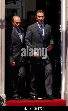 Prime Minister Tony Blair leaves 10 Downing Street with Russian President Vladimir Putin. Stock Photo