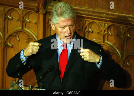 Former United States of America President Bill Clinton, during his speech at the Guildhall in the City of London, after the dinner of the progressive Governance conference, this evening. Stock Photo