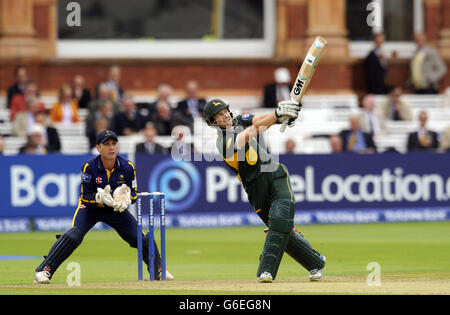 Cricket - Yorkshire Bank Pro40 Final - Glamorgan v Nottinghamshire - Lord's Cricket Ground Stock Photo