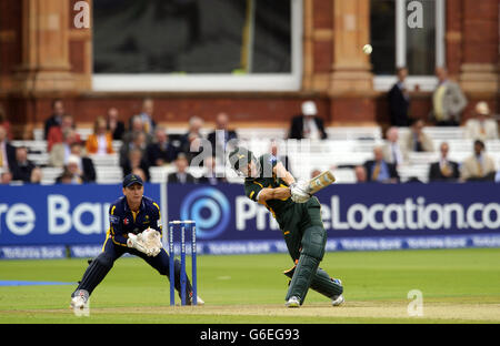 Cricket - Yorkshire Bank Pro40 Final - Glamorgan v Nottinghamshire - Lord's Cricket Ground. Nottinghamshire's Chris Read during the Yorkshire Bank Pro40 Final at Lord's Cricket Ground, London. Stock Photo