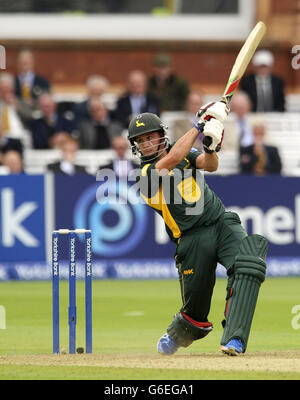 Cricket - Yorkshire Bank Pro40 Final - Glamorgan v Nottinghamshire - Lord's Cricket Ground. Nottinghamshire's Steven Mullaney during the Yorkshire Bank Pro40 Final at Lord's Cricket Ground, London. Stock Photo