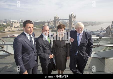 (left to right) Matteo Renzi the Mayor of Florence, Michael Bloomberg the Mayor of New York , Hanna Gronkiewicz-Waltz the mayor of Warsaw and Boris Johnson the Mayor of London, at the launch of the Mayors Challenge in Europe at City Hall in London. Stock Photo
