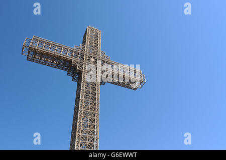 General view of the Millennium Cross at the top of Mount Vodno in Skopje, Macedonia. At 66 metres high it is the biggest cross in the world. Stock Photo