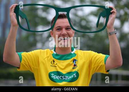 Rugby League - Specsavers Launch Referee Kit - MediaCity. Rugby league referee Ben Thaler during a Specsavers photocall at MediaCity, Manchester. Stock Photo