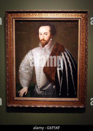 'Sir Walter Raleigh', Unknown English Artist 1588, part of the Elizabeth I and Her People exhibition at the National Portrait Gallery. Stock Photo