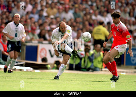 Soccer - Euro 96 - Group One - England v Switzerland - Wembley Stadium. Steve Stone, England Stock Photo