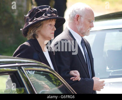 Widow Janice Kelly arrives at St Mary's Church in Longworth, Oxfordshire for the funeral of Government weapons expert Dr David Kelly which is being held overlooking the spot where he apparently committed suicide. The six pallbearers went into St Mary's Church in Longworth, Oxfordshire, ahead of the scientist's widow Janice and three daughters. Around 160 mourners including Deputy Prime Minister John Prescott and Lord Hutton, who is leading the inquiry into Dr Kelly's apparent suicide, had arrived earlier. * 31/8/03: Mrs Kelly will be giving evidence at the Hutton Inquiry into the death of Dr Stock Photo