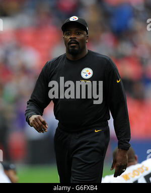Pittsburgh Steelers head coach Mike Tomlin prior to the NFL International Series match at Wembley Stadium, London. Stock Photo