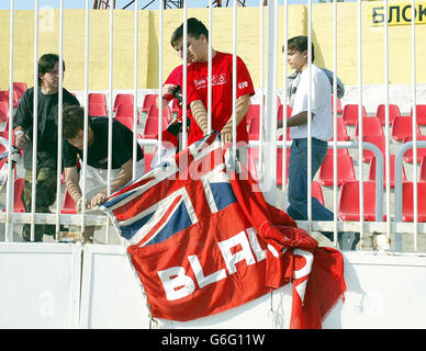 macedonian-fans-take-down-