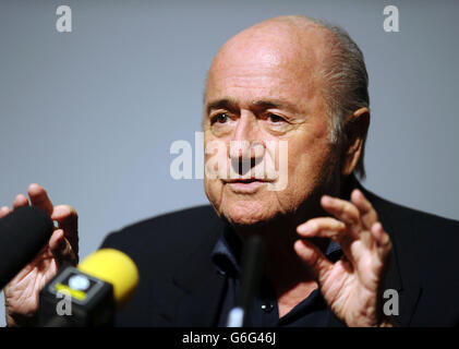 Soccer - Sepp Blatter Press Conference - Mayfair Hotel Stock Photo - Alamy