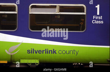 Silverlink trains stand idle in the sidings near Bletchey Station. Silverlink County Trains has withdrawn its entire fleet of Class 321 trains due to safety concerns over braking gear, it was announced today. Services are suspended between Birmingham and London Euston until further notice. Stock Photo