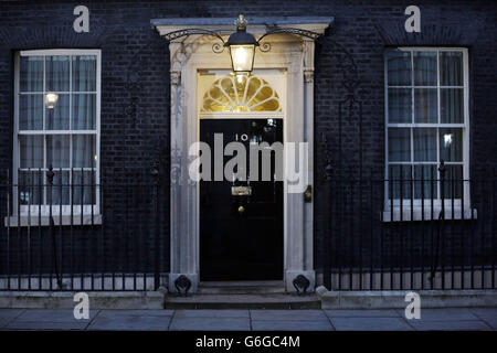 A light over the door of 10 Downing Street, the official residence of the Prime Minister, as UKIP leader Nigel Farage claimed victory for the Leave campaign in the EU referendum. Stock Photo