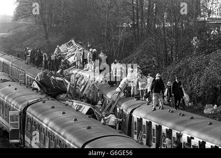 Disasters and Accidents - Clapham Junction Rail Crash - 1988 Stock ...