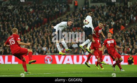 Soccer - FIFA World Cup 2014 - Qualifying - Group H - England v Poland - Wembley Stadium. England's Wayne Rooney scores his side's first goal of the game Stock Photo