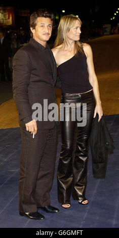 Actor Sean Penn and his wife Robin Wright Penn arrive at the Palazzo del Cinema, Lido, Venice, for a screening of his new film '21 Grams', at the 60th International Exhibition of Cinema Art, the Venice Film Festival. Stock Photo