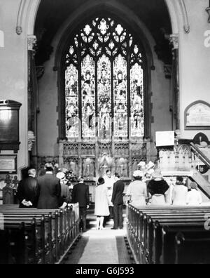 Actor Christopher Lee, 38, marries Danish fashion designer Birgit Kroencke at St Michael's Church in Chester Square, London. Stock Photo