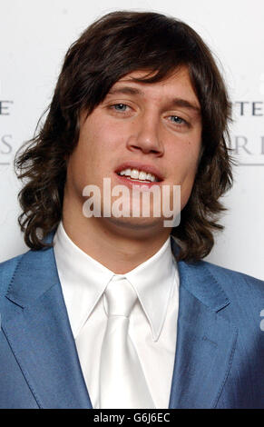 Vernon Kay arrives for the annual Pantene Pro-V Awards at the Royal Albert Hall in central London. The awards, known as the 'Oscars' of the beauty industry recognise the talents of photographers, make-up artists, hairdressers, models and beauty journalists. Stock Photo