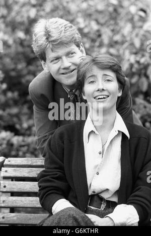 Actress Emma Thompson with her partner actor Kenneth Branagh in London for the launch of a charity production of John Osbourne's play Look Back In Anger in which they both star. The production, directed by Dame Judi Dench, takes place at the London Coliseum for one gala performance in aid of the environmental group, Friends of the Earth. Stock Photo