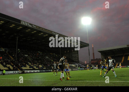 Soccer - Sky Bet League One - Notts County v Brentford - Meadow Lane. General view of the action between Notts County and Brentford Stock Photo