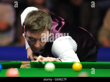 Ricky Walden in action in his quarter final match against Mark Allen during day ten of the williamhill.com UK Championships at The Barbican Centre, York. Stock Photo