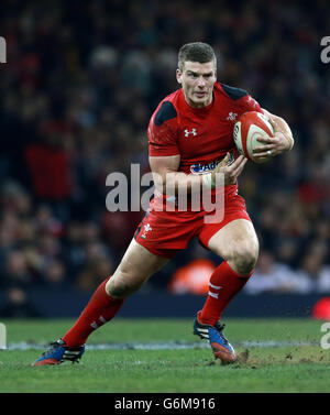 Rugby Union - Dove Men Series - Wales v Australia - Millennium Stadium. Wales Scott Williams during the Dove Men Series at the Millennium Stadium, Cardiff. Stock Photo