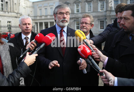 Nelson Mandela death. Sinn Fein Leader Gerry Adams gives his thoughts on the of passing of Nelson Mandela at Leinster House, Dublin. Stock Photo