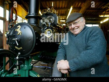 Steeplejack, Fred Dibnah, celebrates at his Bolton home, after being awarded an MBE for services to heritage and Broadcasting in the New Years Honours List. 16/11/04: Celebrity steeplejack Fred Dibnah will be buried in his home town. The colourful and eccentric television personality died aged 66 on November 6 after a three-year battle with cancer. A public service will be held at Bolton Parish Church at noon before his coffin is carried through the town centre behind his steam engine Betsy. Stock Photo