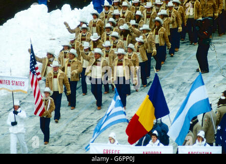 Scott Hamilton, Flag bearer leads Team USA marching in the Opening ceremonies at the 1980 Olympic Winter Games, Lake Placid, New York, USA Stock Photo