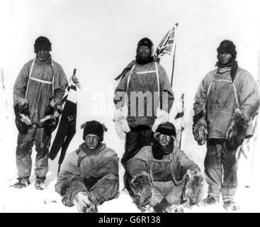 Captain Robert Falcon Scott's Terra Nova Expedition (British Antarctic Expedition) at the South Pole, 17th January 1912. Stock Photo