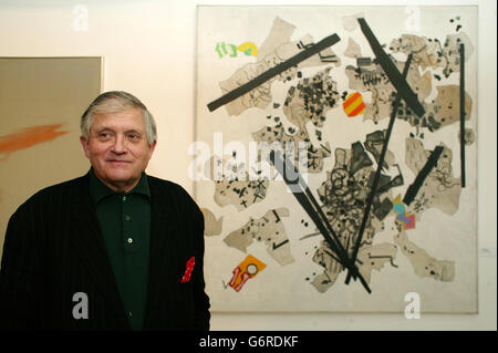 David Hockney at Prunella Clough Exhibition Stock Photo